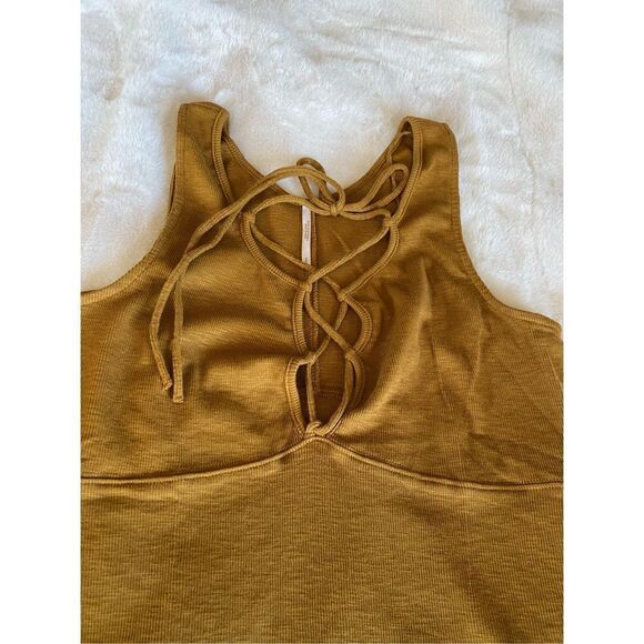 Free People Brown Criss Cross Tie Tank Top. Size Small. Excellent Condition! - Picture 5 of 9